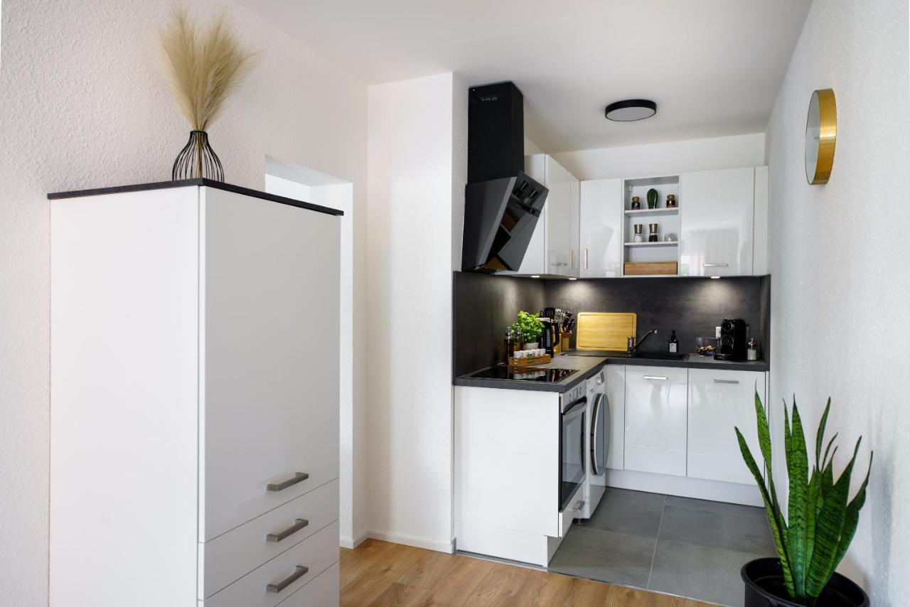Staytona - Parkpl. - Balkon - Wlan - Netflix - Wfh Taunusstein Exterior foto